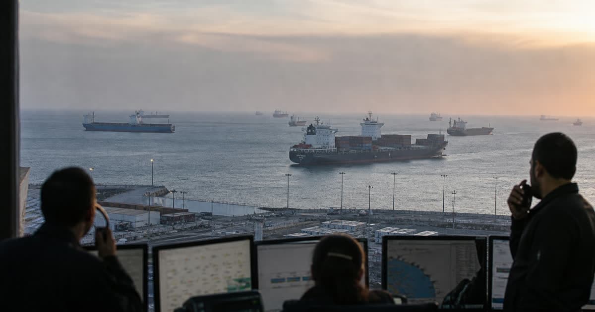 Strait of Hormuz Disruption: A Shipper's Playbook for Gulf Cargo